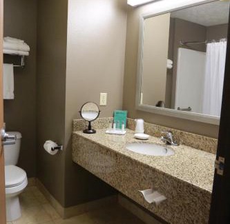 West Point Hotel | Oceanfront Horizon Inn & Suites: Pet-Friendly Getaway