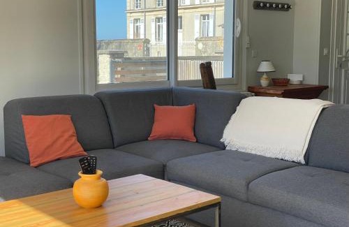 Asnelles House | Relax at Horizon Vert by Melrose: Oceanfront Family Retreat