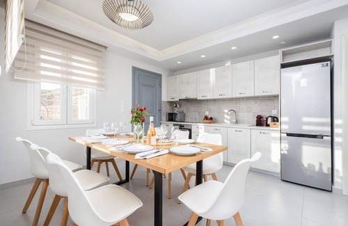 Naxos Town Villa | Discover Horizon Villa: Top-Rated Naxos Retreat with Pool
