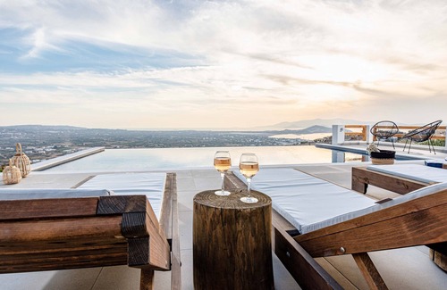 Naxos Town Villa | Discover Horizon Villa: Top-Rated Naxos Retreat with Pool