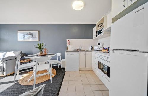 Jindabyne House | Horizons 306: Guest Rated 9.8 with Pool & Family Amenities