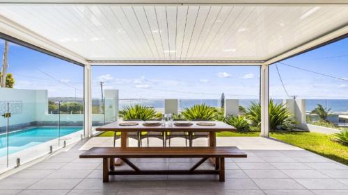 Woolgoolga House | Horizons: Premier 4-Star Stay with Pool & Pet-Friendly Perks