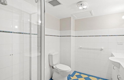 Salamander Bay Apartment | Cozy Unit 10 at Horizons Golf Club, St Andrews - Family Ready
