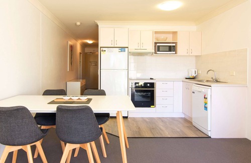 Jindabyne Hotel | Discover Rydges Horizons Snowy Mountains: Family-Friendly Retreat