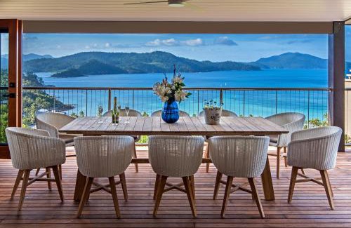 Hamilton Island House | Idyllic Horizons on Hamilton Island with Pool & Family Fun