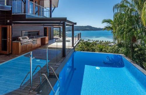 Hamilton Island House | Idyllic Horizons on Hamilton Island with Pool & Family Fun
