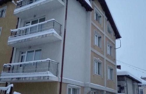 Dobrinishte House | Family-Friendly Escape at Horizont Dobrinishte, Rated 9/10