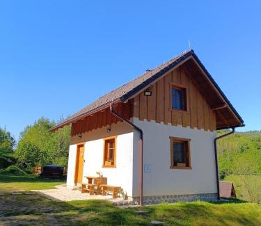 Haligovce Ski Chalet | Relax at Horná chata u Bratrikov: Pet-Friendly Retreat