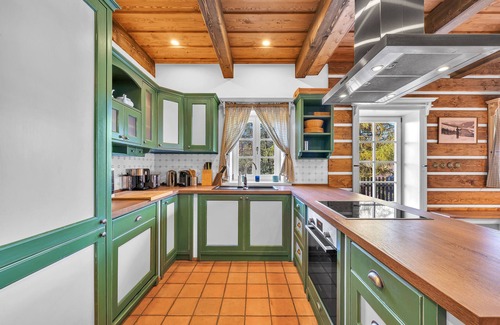 Horni Marsov Villa | Explore Horni Marsov: Pet-Friendly Retreat with Spa Access