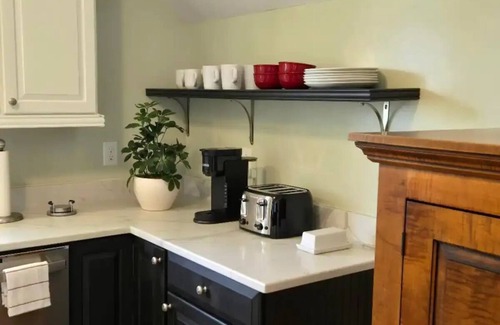 Paris House | Experience a Horse Farm Stay in the Kentucky Bluegrass