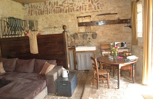 Cubjac Cottage | Romantic Cottage Getaway: Le Nid des Oiseaux with Ocean View