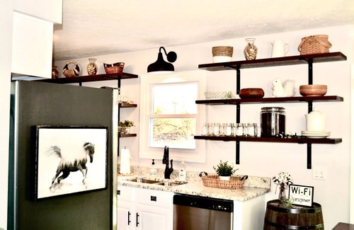Drake House | Motorsports Haven with Pet-Friendly Amenities & Pool Access