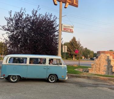 Lovell Hotel | Pet-Friendly Retreat at Horseshoe Bend Motel - 4 Stars