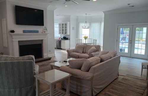 Little River House | Serene Escape at Horseshoe Manor with Oceanfront Views