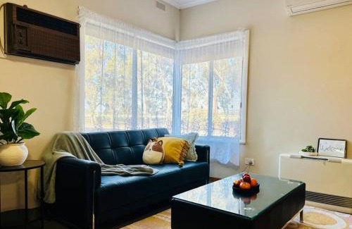 Horsham Apartment | Family-Friendly Getaway at Horsham Paddy's Golden Patch