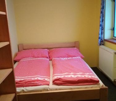 Pec pod Snezkou Ski Chalet | Top-Rated Horská chata Boubelka: Family & Pet Friendly Escape