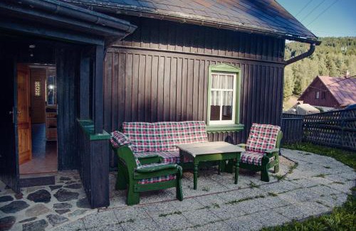 Stribrna Cabin | Cozy Horská chata Hugo: Pet-Friendly with 9/10 Guest Rating