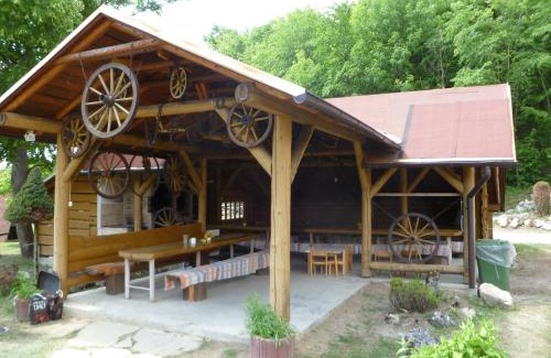 Bela House | Welcoming Horský penzión Šuštiak with Pool & Pet-Friendly Stays