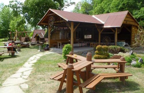 Bela House | Welcoming Horský penzión Šuštiak with Pool & Pet-Friendly Stays