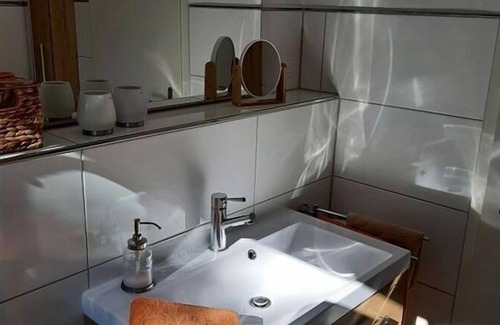Munstermaifeld House | Hortensia Mosel Relaxing Holiday Residence with Kitchen & Breakfast
