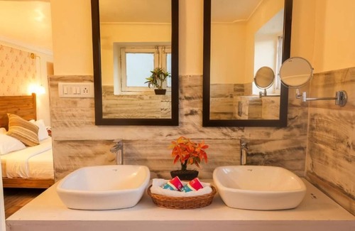 Leh Bed & Breakfast | Horzay stays - Double Room with Mountain View - 6