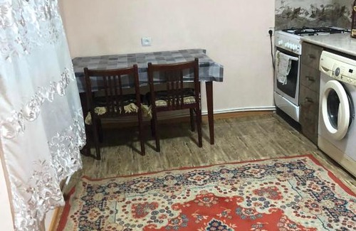 Gyumri Apartment | Cozy HoSa Guest House with Hot Tub & Child-Friendly Amenities
