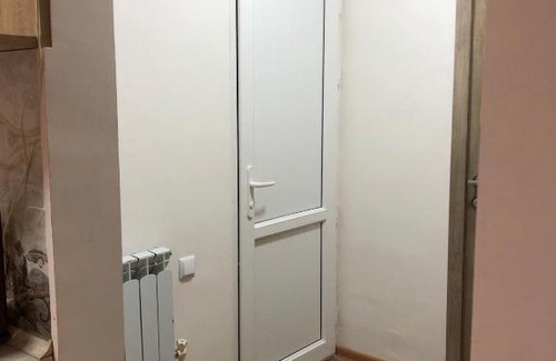 Gyumri Apartment | Cozy HoSa Guest House with Hot Tub & Child-Friendly Amenities