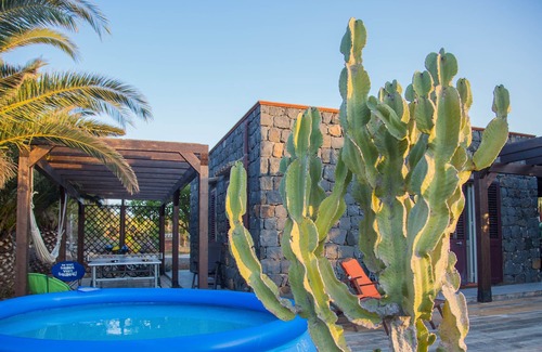 Ustica House | Hose of the palm trees, 5000 sq.m of garden, and there is a vegetable garden ava