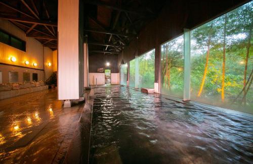 Hosenji Onsen Hotel | Relaxing Stay at Hosenji Kanko Hotel Yumotoya with Hot Tub