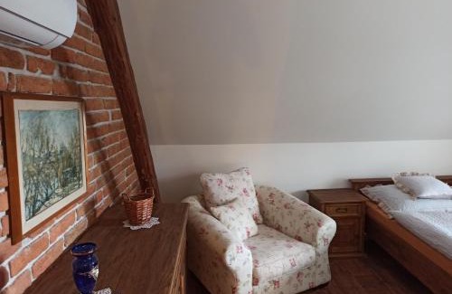 Sazava House | Guest Favorite: Hospůdka Na Trucovně for Family Getaways
