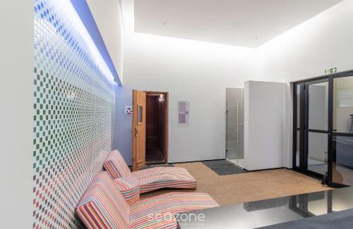 Caminho das Arvores Apartment | Hospedagem com piscina, sauna e academia no coração de Salvador - AAP