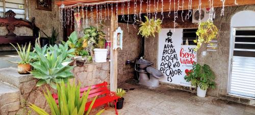 Aparecida House | Budget-Friendly Hostel Néli with Pool and Spa Amenities