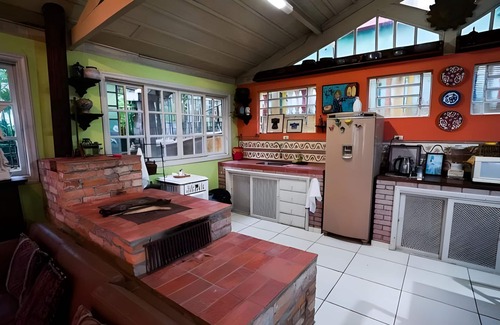 Jardim Arabutam Hotel | Relaxing Stay at Hospedagem Embu4you with Pool & Spa
