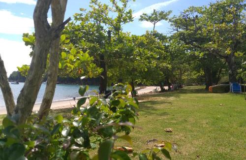 Lagoinha House | Discover Hospedagem Lagoinha: Oceanfront Retreat with Fireplace