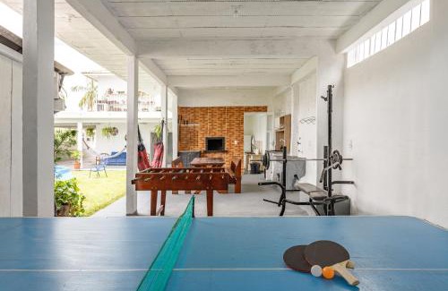 Palhoca House | Guest Rated: Moradas Palhoça with Family-Friendly Amenities