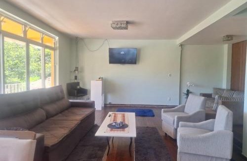Aguas de Lindoia House | Enjoy a Memorable Stay at Pousada Da Tia Re with Ocean Views