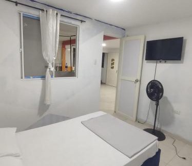 Yumbo House | Hospedaje ASL Home La Estancia
