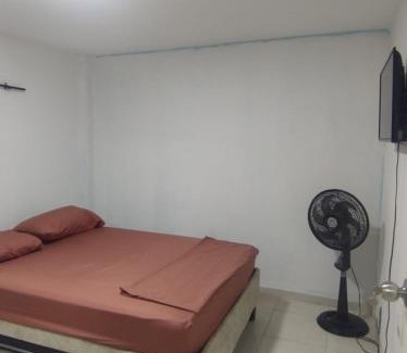 Yumbo House | Hospedaje ASL Home La Estancia