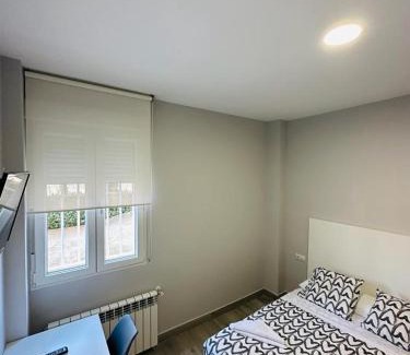 La Latina House | Budget-Friendly Stay at Hospedaje Cuatro Vientos