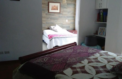 Quito Apartment | Luxury 3-Bedroom Retreat with Hot Tub & Kitchen Amenities