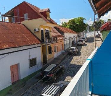 Flores House | Budget-Friendly Stay at Hospedaje doña Gladys for Families