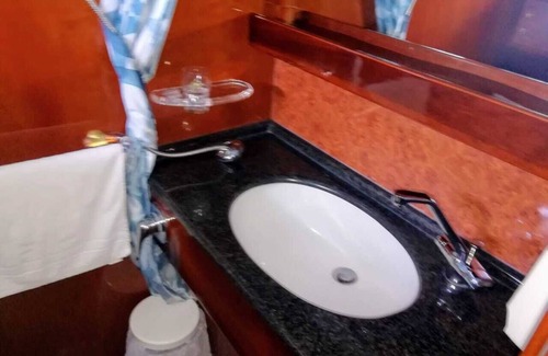Panama Beach Boat Rental | Experience Private Yacht Stay in Gulf of Papagayo