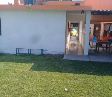 Tlaquiltenango House | Cozy Room at Hospedaje Familiar Op2: Family & Pet Friendly