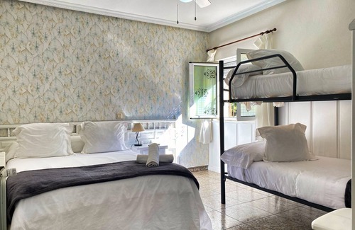 Isla Bed & Breakfast | Hospedaje Javier