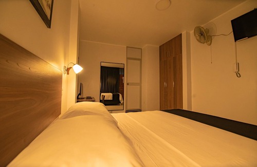 Rioja Hotel | Relaxing Retreat at Hospedaje Kuswal with Spa & Breakfast