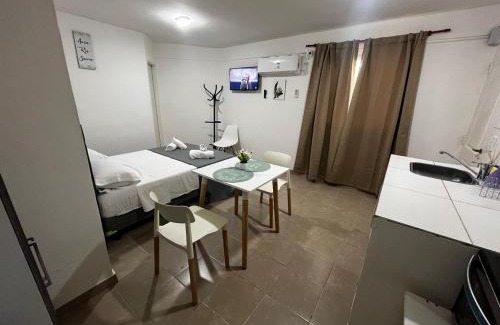 La Union Apartment | Convenient Stay at Hospedaje LH, 15 Min from Ezeiza Airport