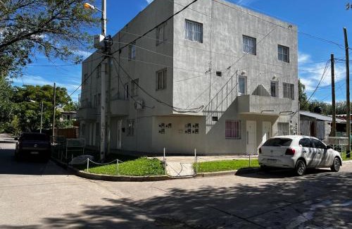 La Union Apartment | Convenient Stay at Hospedaje LH, 15 Min from Ezeiza Airport