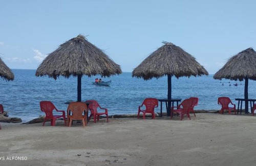 San Antero Hotel | Pet-Friendly Retreat with Ocean View at Hospedaje los Almendros