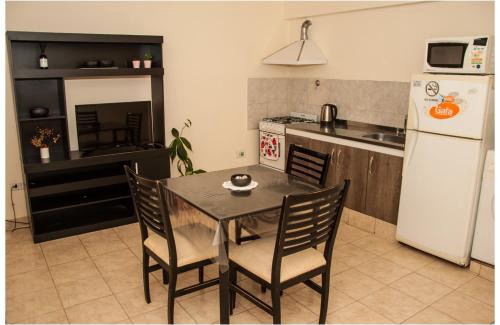Comodoro Rivadavia Apartment | Discover Family-Friendly Comfort at Hospedaje los Macaes
