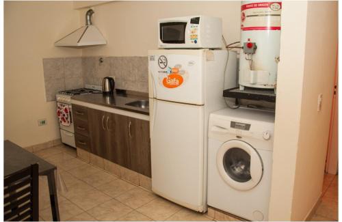 Comodoro Rivadavia Apartment | Discover Family-Friendly Comfort at Hospedaje los Macaes